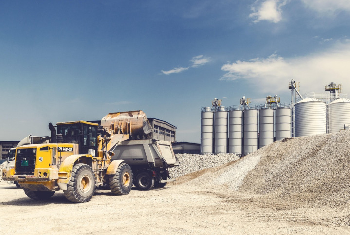 Loader dan material